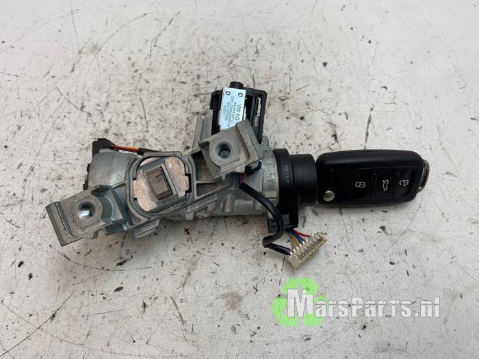 Kontaktslot + Sleutel van een Volkswagen Golf, Gebruikt, -, Volkswagen, -