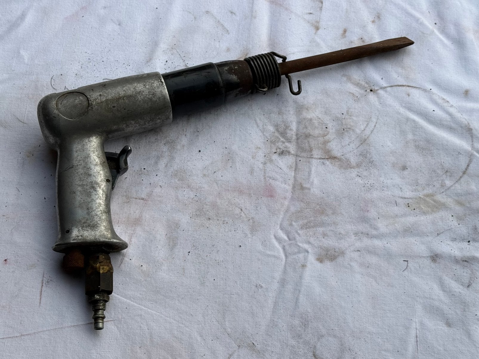 Oude luchtsleutel lucht sleutel beitel slagbeitel compressor, Ophalen of Verzenden