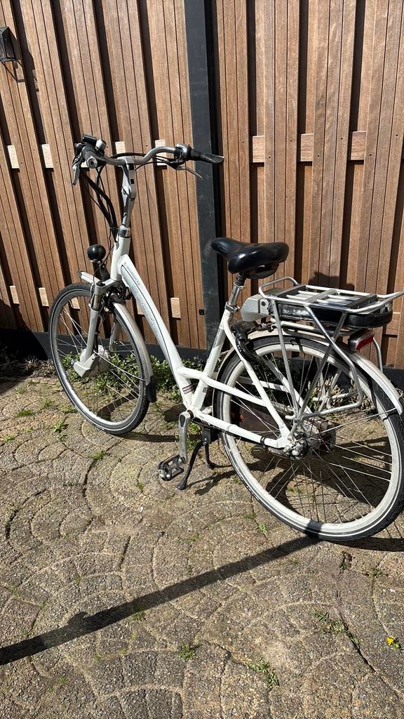 Elektrische damesfiets, Fietsen en Brommers, Elektrische fietsen, Ophalen of Verzenden, Zo goed als nieuw, Sparta