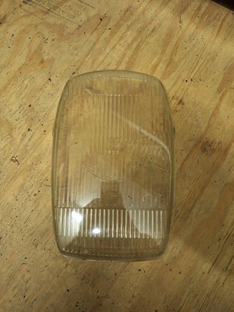 Mercedes w114/ w115 koplamp glas Hella met steenslagpuntje, Auto-onderdelen, Verlichting, Ophalen of Verzenden
