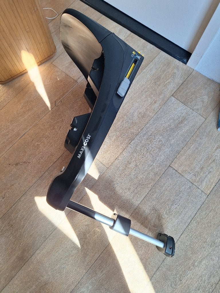 Maxi cosi Pebble S (2025) + zitje newborn en Base, Ophalen, Verstelbare rugleuning, Zo goed als nieuw, Isofix