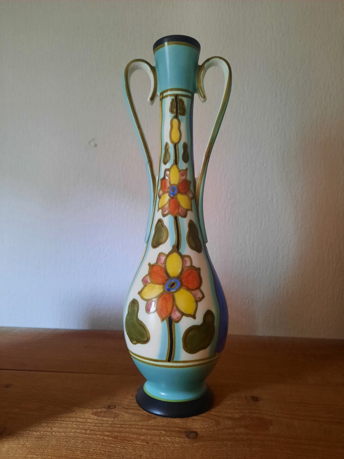 Antieke vaas met bloemmotief en oren - Gerepareerd, Ophalen