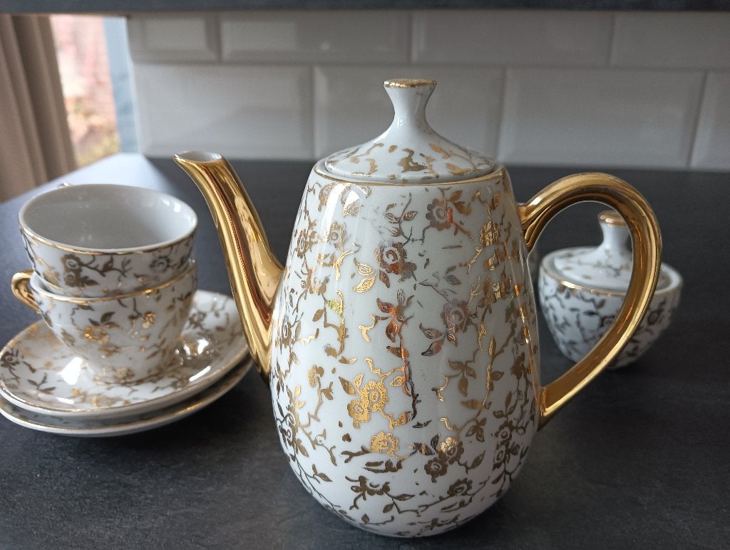 Oud porselein theeserviesje, Antiek en Kunst, Curiosa en Brocante, Ophalen