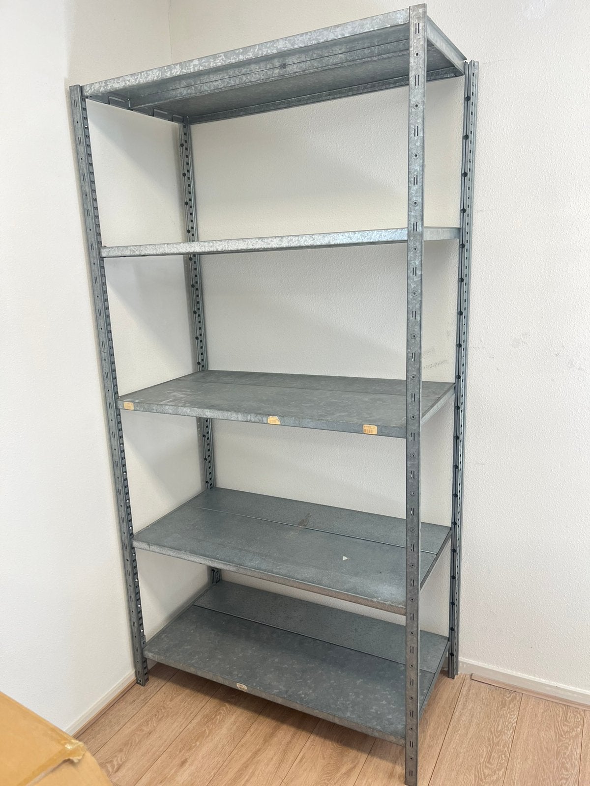 Stellingkast, Ophalen, Gebruikt