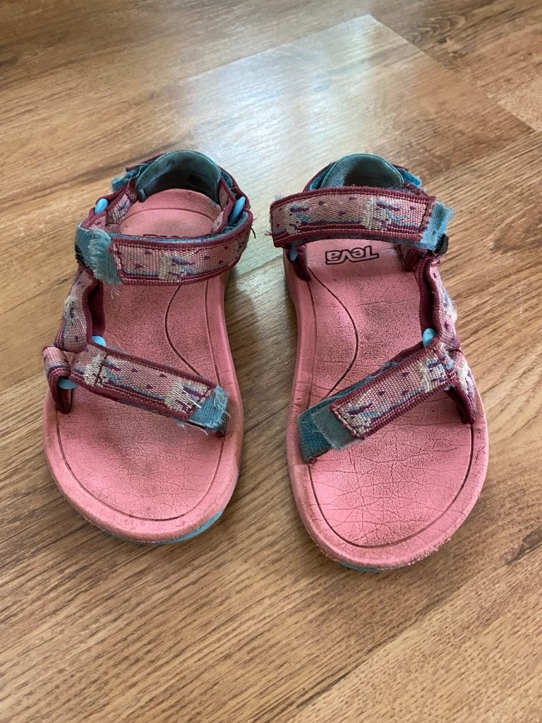 Teva sandalen maat 30, eenhoorns/unicorns, Gebruikt, Jongen of Meisje, Overige typen, Teva