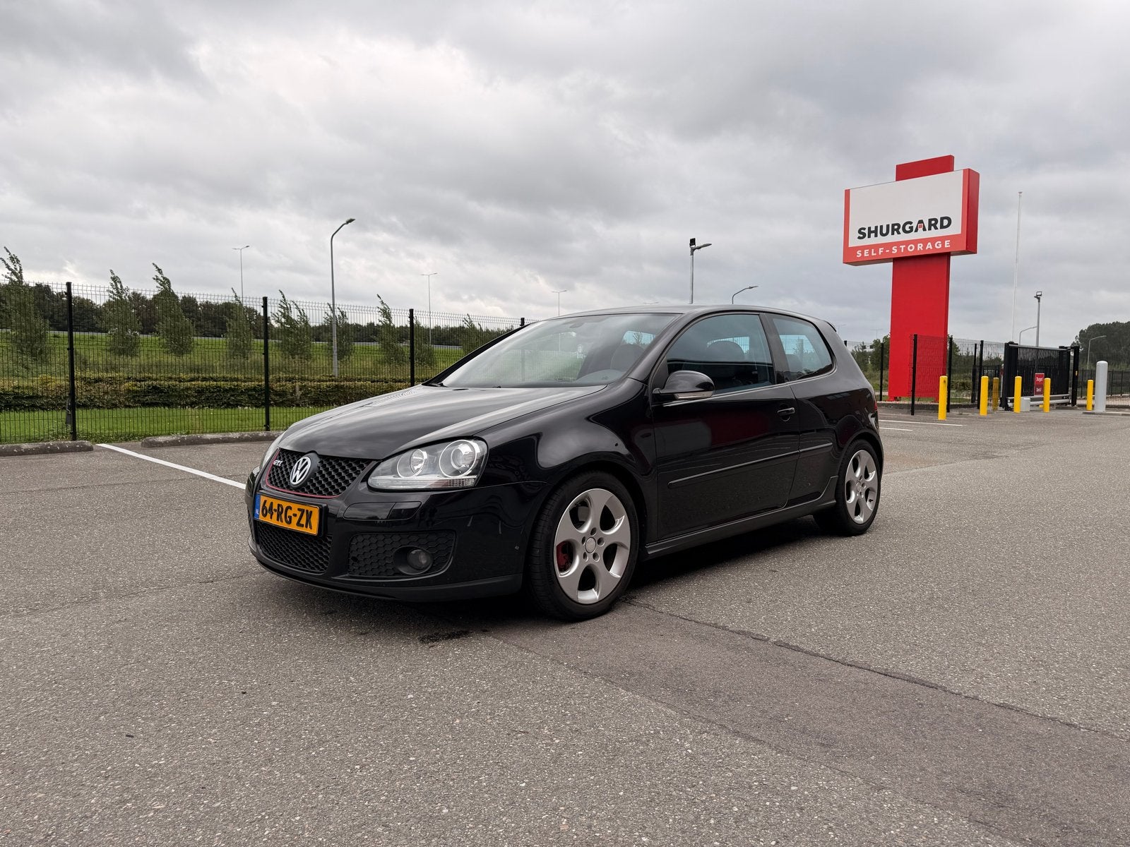 Volkswagen Golf 2.0 GTI 147KW 3D AUT 2005 Zwart, 4 cilinders, 1984 cc, Zwart, Origineel Nederlands