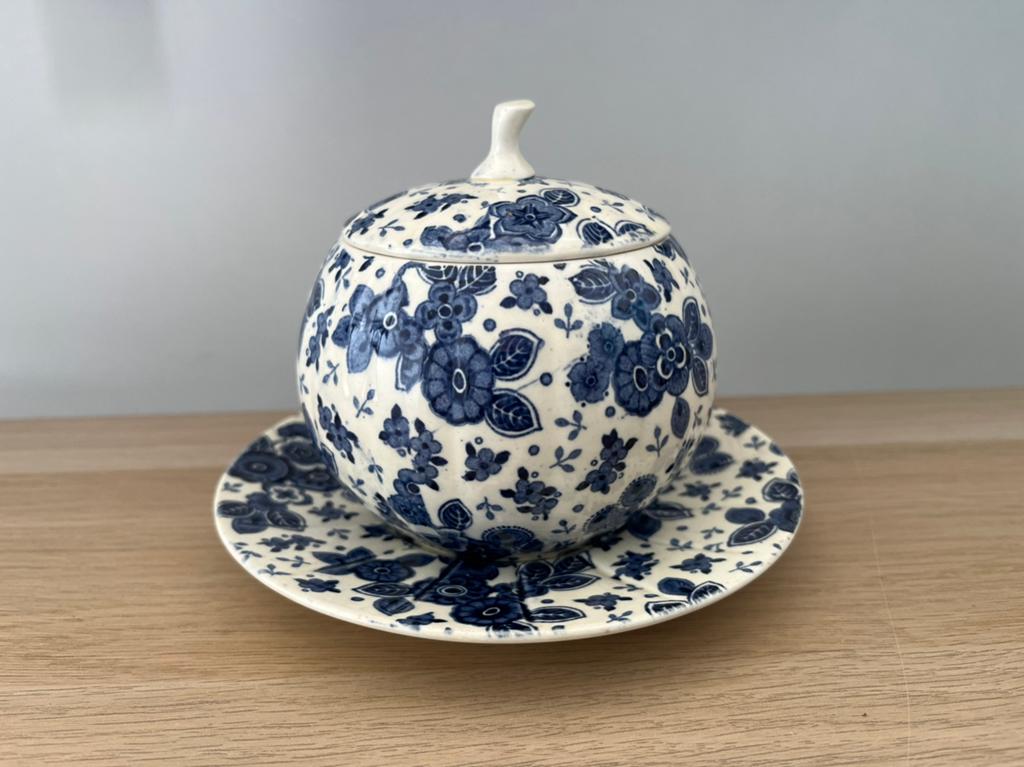 Beatrix servies potje Societe Ceramique, Antiek en Kunst, Antiek | Servies los, Ophalen of Verzenden