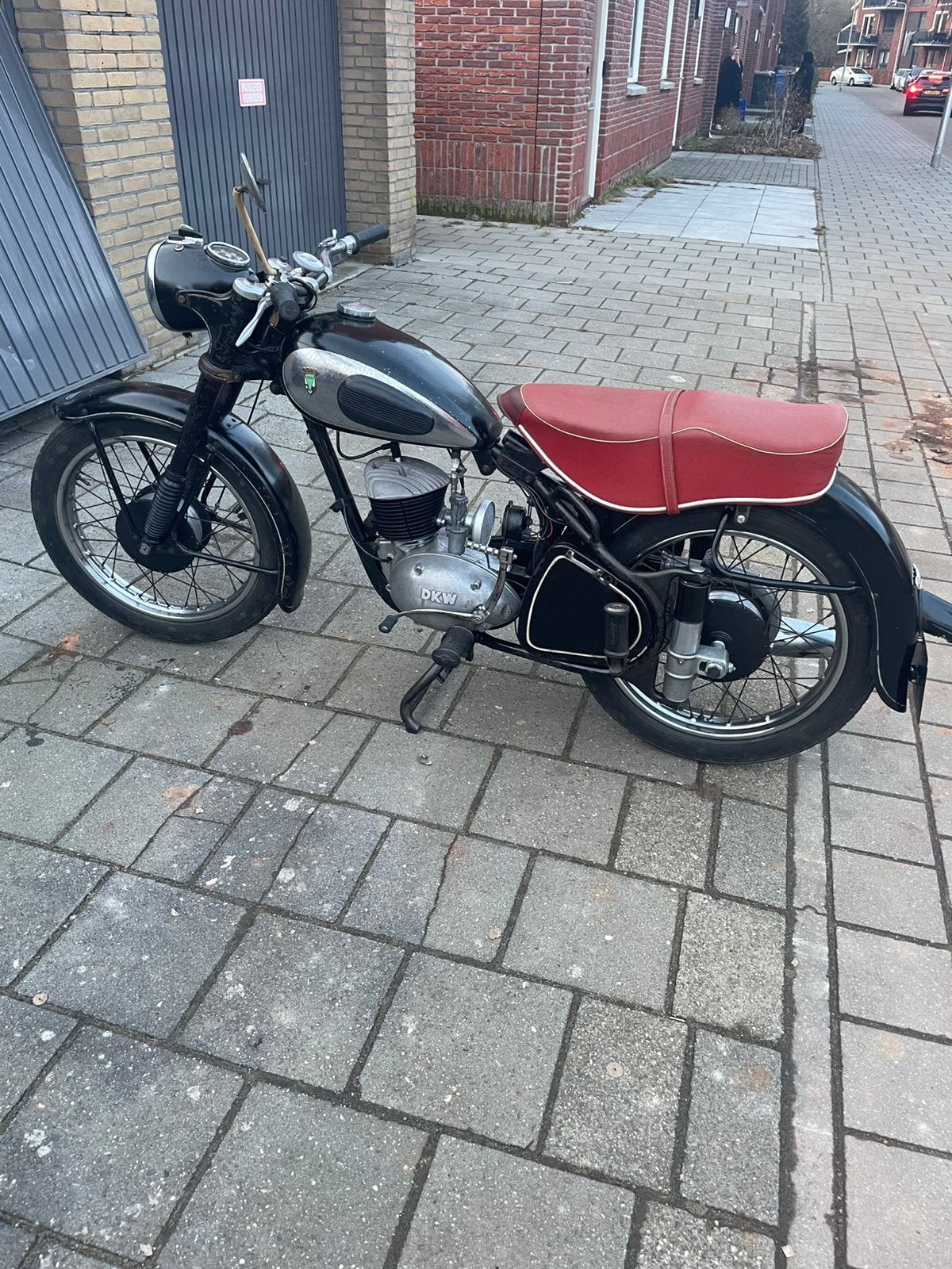Te koop oldtimer motoren DKW / Radex