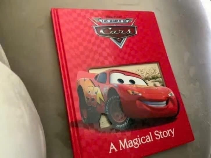 Cars: Een Magisch Verhaal - Disney Boek, Verzenden, Zo goed als nieuw, Fictie, Disney