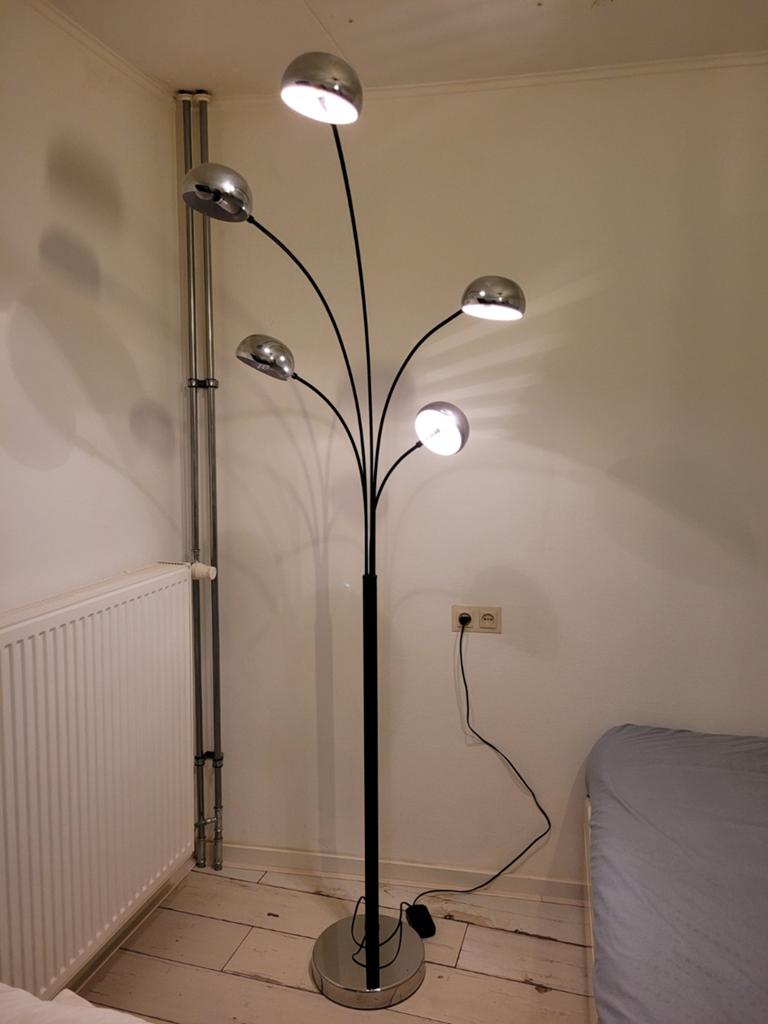 Staande lamp Kare design, Huis en Inrichting, Lampen | Vloerlampen, Ophalen, 150 tot 200 cm