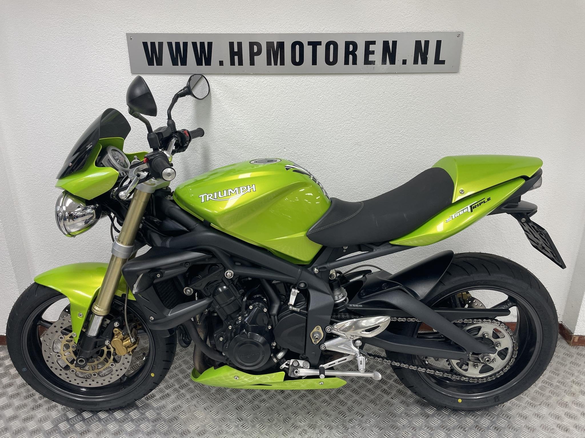 Triumph STREETTRIPLE STREET TRIPLE 675 BOVAGGARANTIE UNIEK, 675 cc, Triumph Motorcycles Benelux, Bedrijf, Opaalstraat 16
1812 RH  Alkmaar, NL