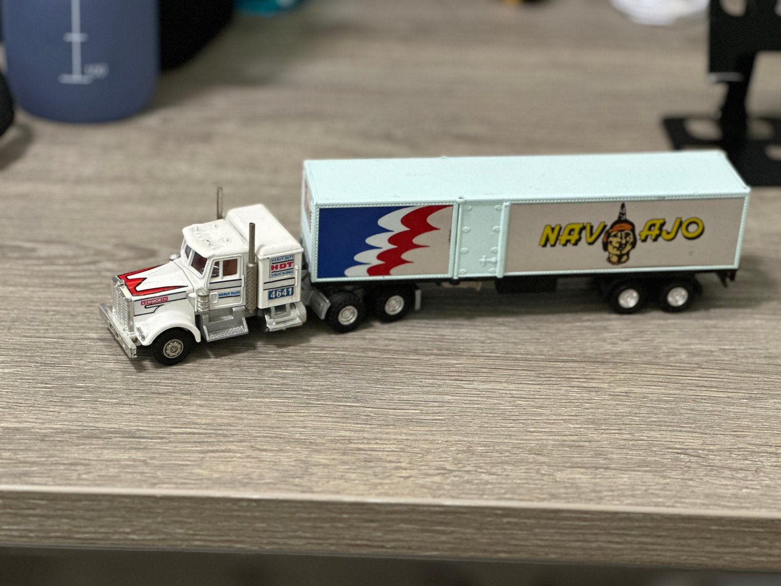 Shinsei Mini Power Kenworth Vrachtwagen Schaal 1:64 Navajo, Ophalen of Verzenden, Gebruikt, Bus of Vrachtwagen