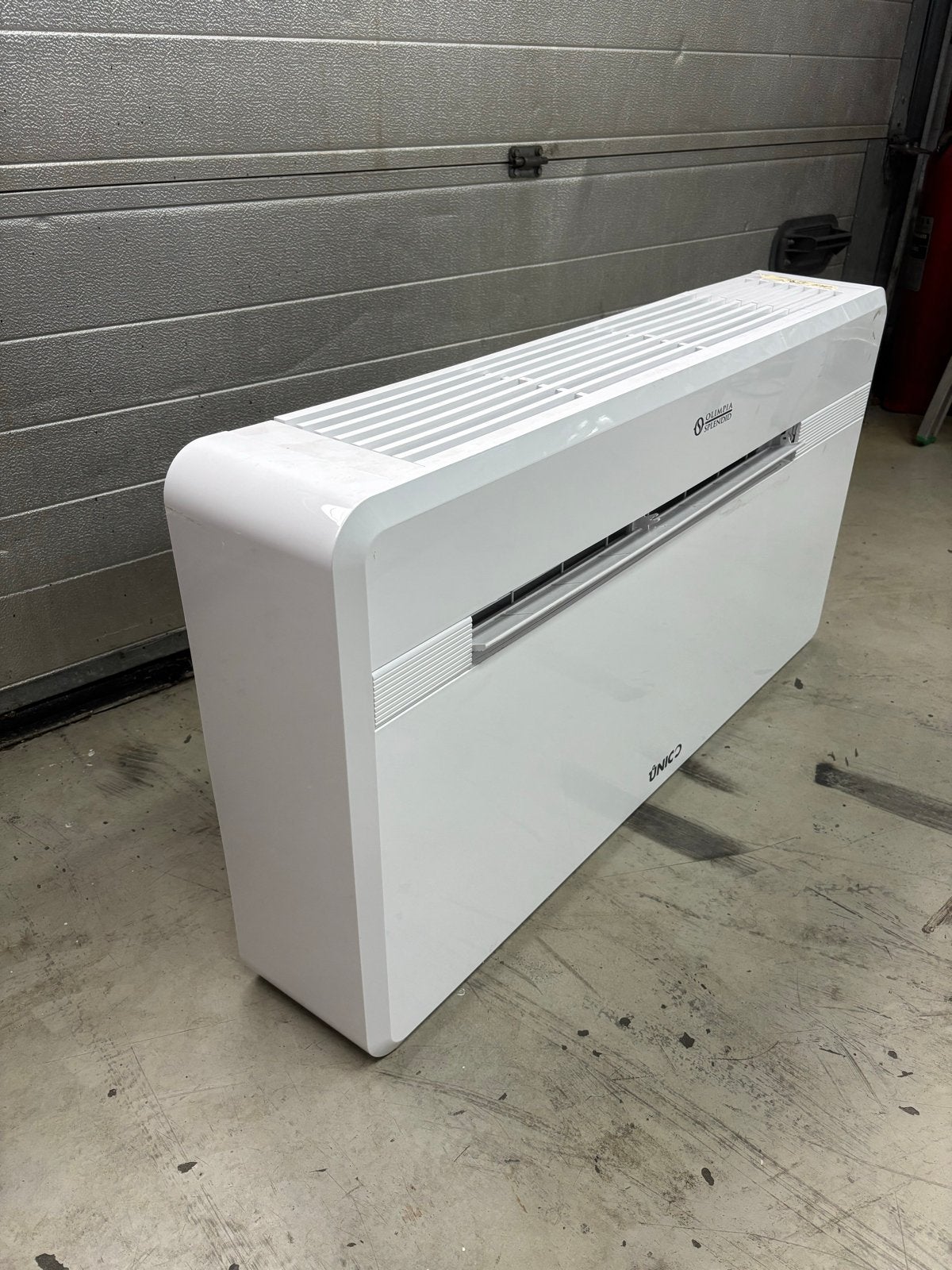 Airconditioning 2,3kw zonder buitenunit met verwarming Wifi, Ophalen, Koelen en Ontvochtigen, Timer, 3 snelheden of meer