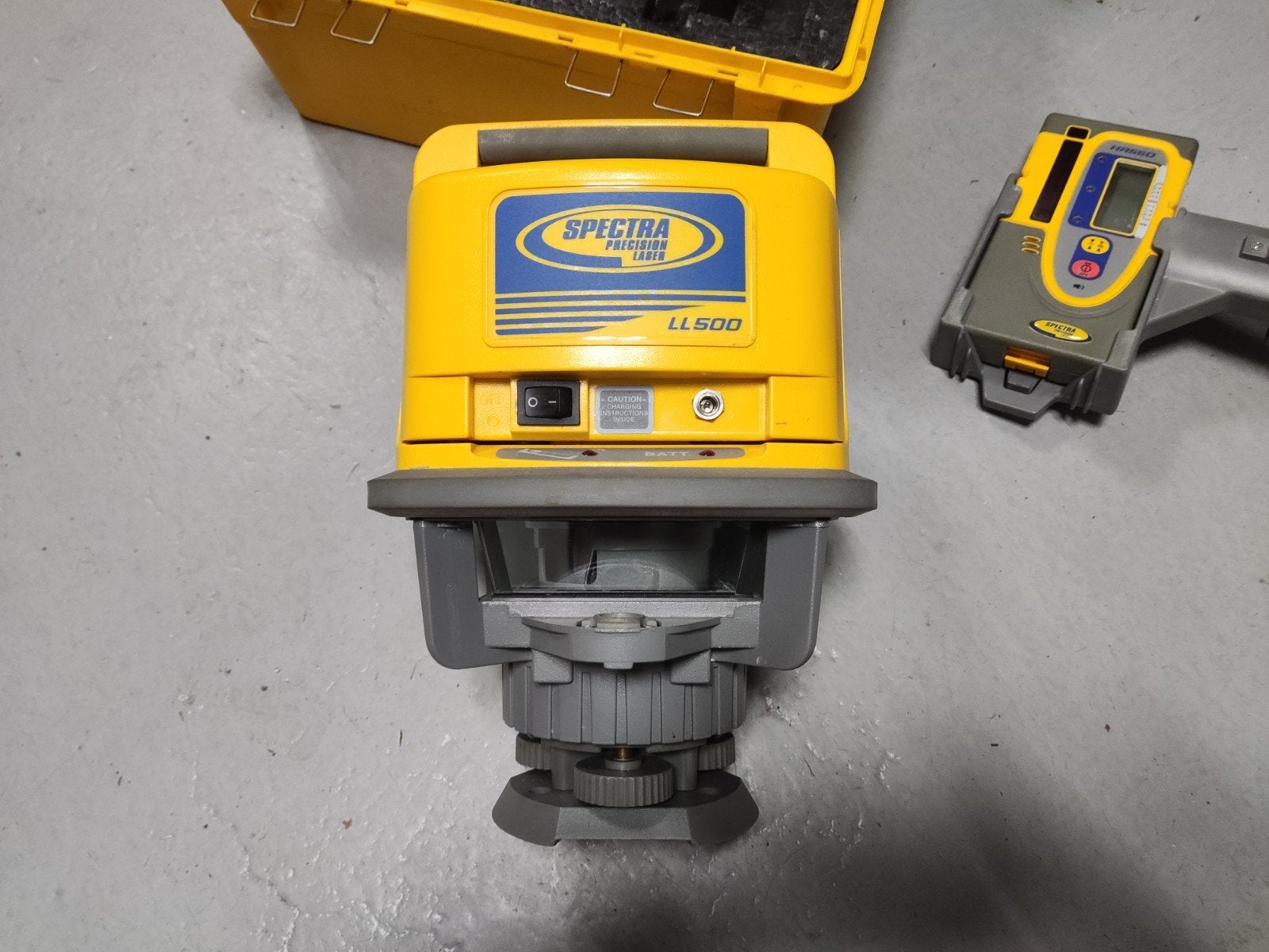 Spectra Precision LL500 Laserwaterpas met HR550 ontvanger, Ophalen of Verzenden, Gebruikt, Overige meters