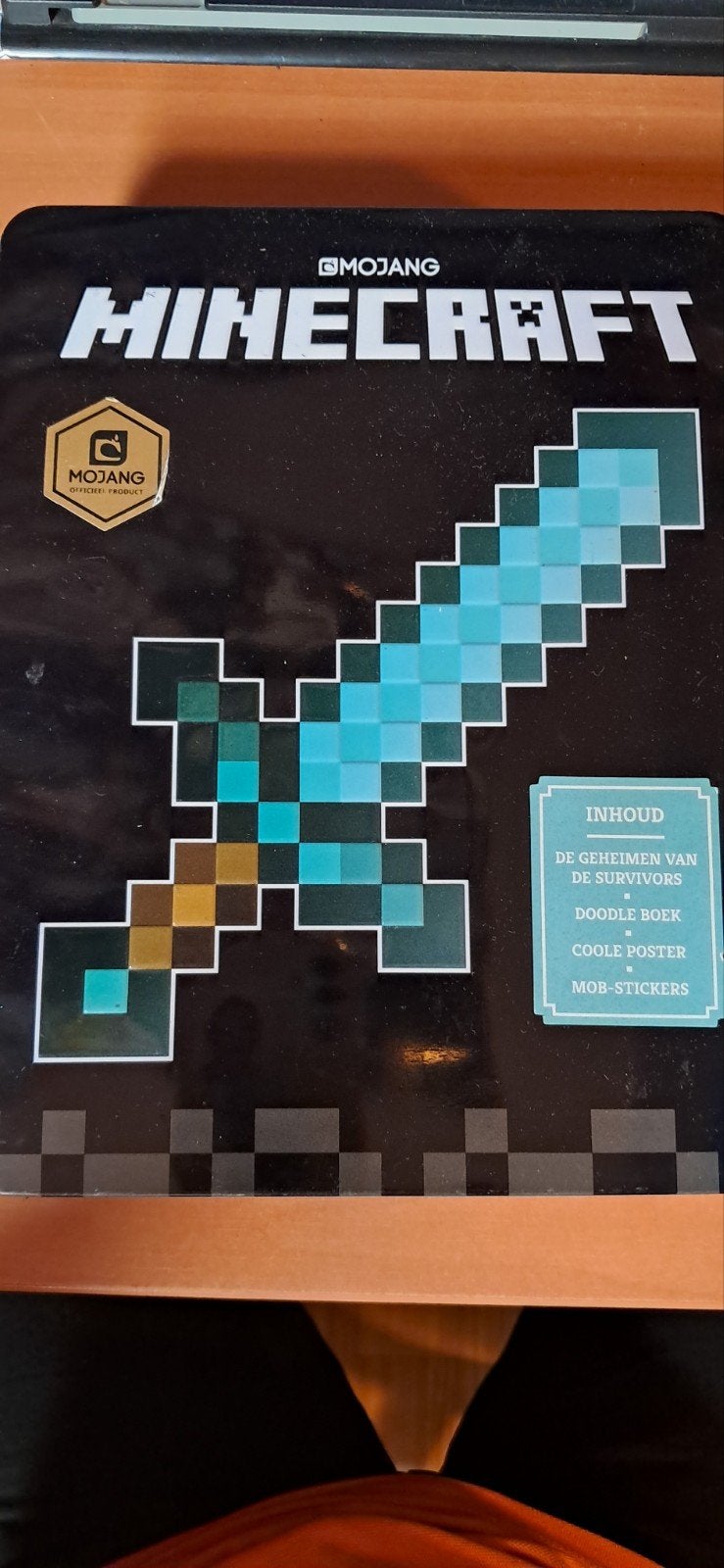 Minecraft blik met boek, Boeken, Kinderboeken | Jeugd | 10 tot 12 jaar, Ophalen of Verzenden, Gelezen