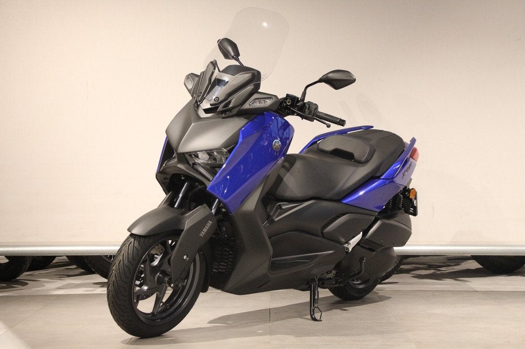 Yamaha X MAX 300 (bj 2026), Motoren, Motoren | Yamaha, Scooter, Klantenservice@yamaha-motor.nl, Koolhovenlaan 101
1119 NC  Schiphol-Rijk, NL