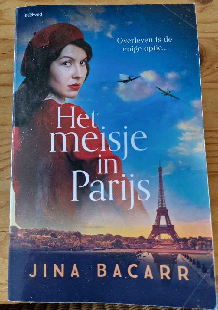 Boek: Het meisje in Parijs - Jina Bacarr, Ophalen of Verzenden, Zo goed als nieuw, Jina Bacarr