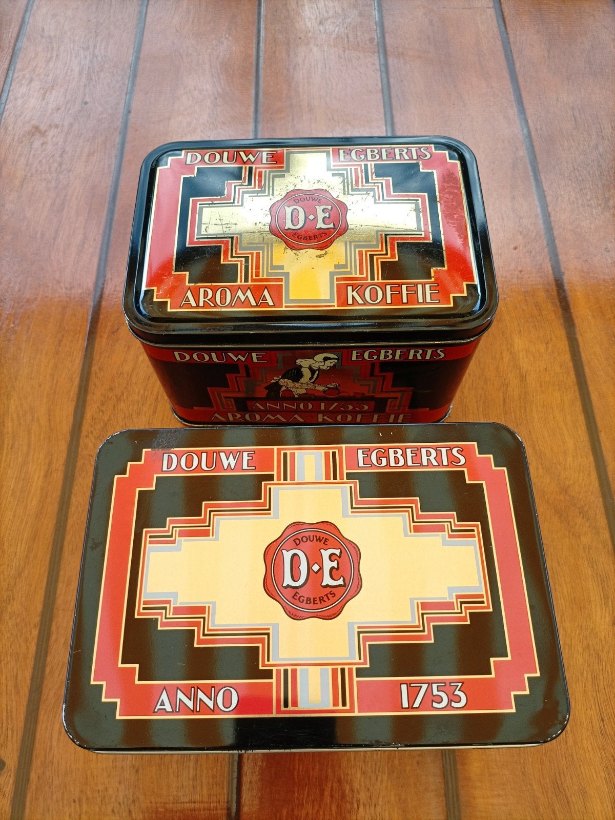 Set van 2 Douwe Egberts Aroma Koffie blikken Anno 1753, Verzamelen, Blikken, Ophalen of Verzenden, Gebruikt, Koffie, Douwe Egberts