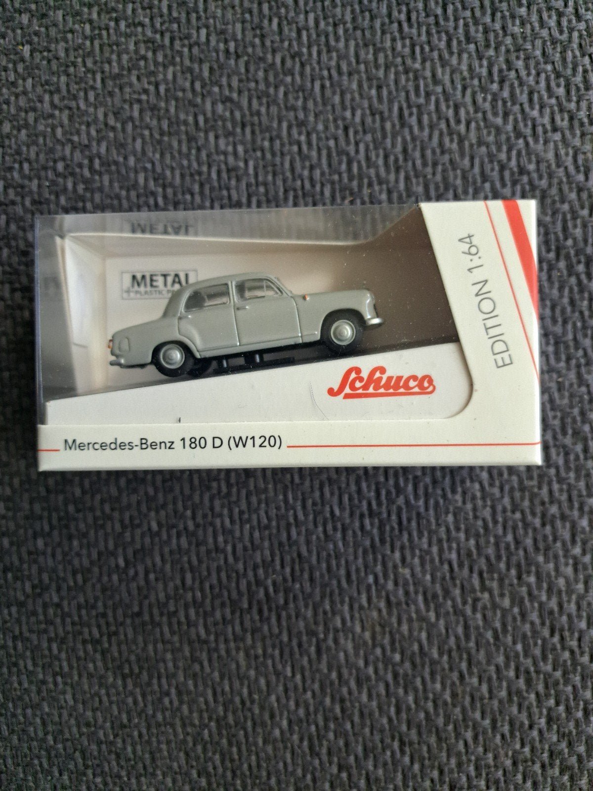 schuco model mercedes -benz 180 d schaal 1:64, Schuco, Auto, West germany, Ophalen of Verzenden