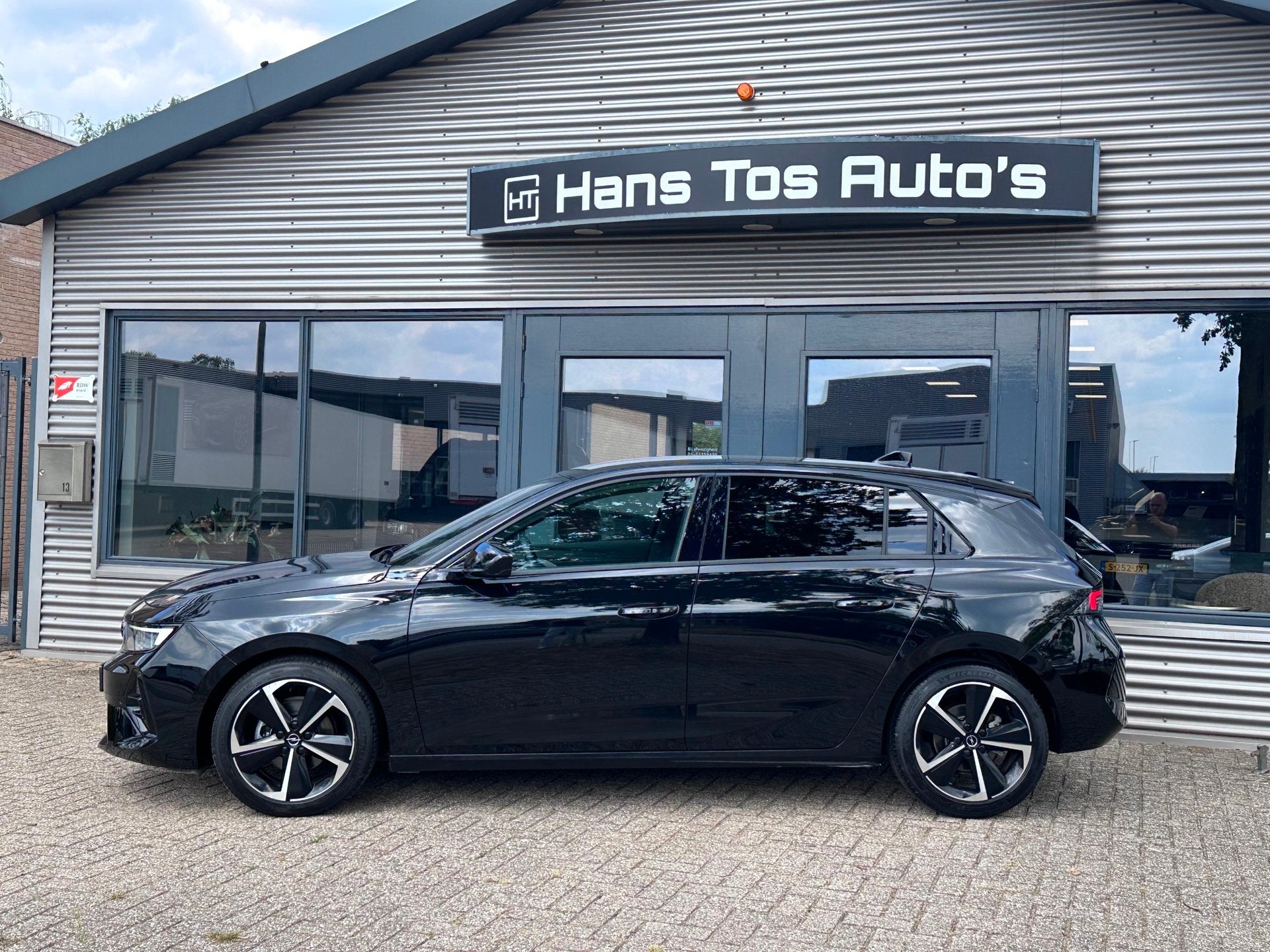 Opel ASTRA 1.2 Turbo GS-LINE AUTOMAAT /Adapt. cruise /CARPLA, Auto's, Gebruikt, 1199 cc, Leder en Stof, Zwart