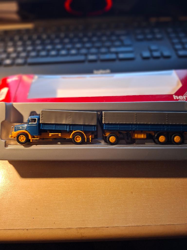 Herpa MAN Lastzug, Hobby en Vrije tijd, Modelauto's | 1:87, Ophalen, Zo goed als nieuw, Bus of Vrachtwagen, Herpa