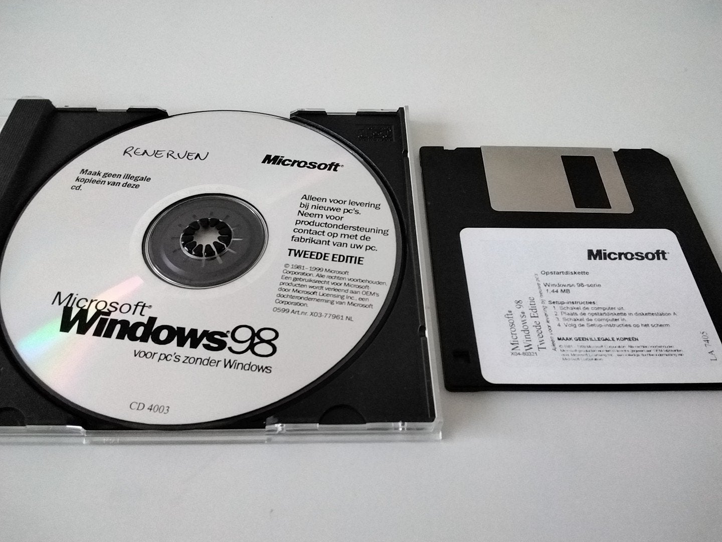Windows 98SE op originele cdrom met opstartdiskette, Ophalen of Verzenden, Windows
