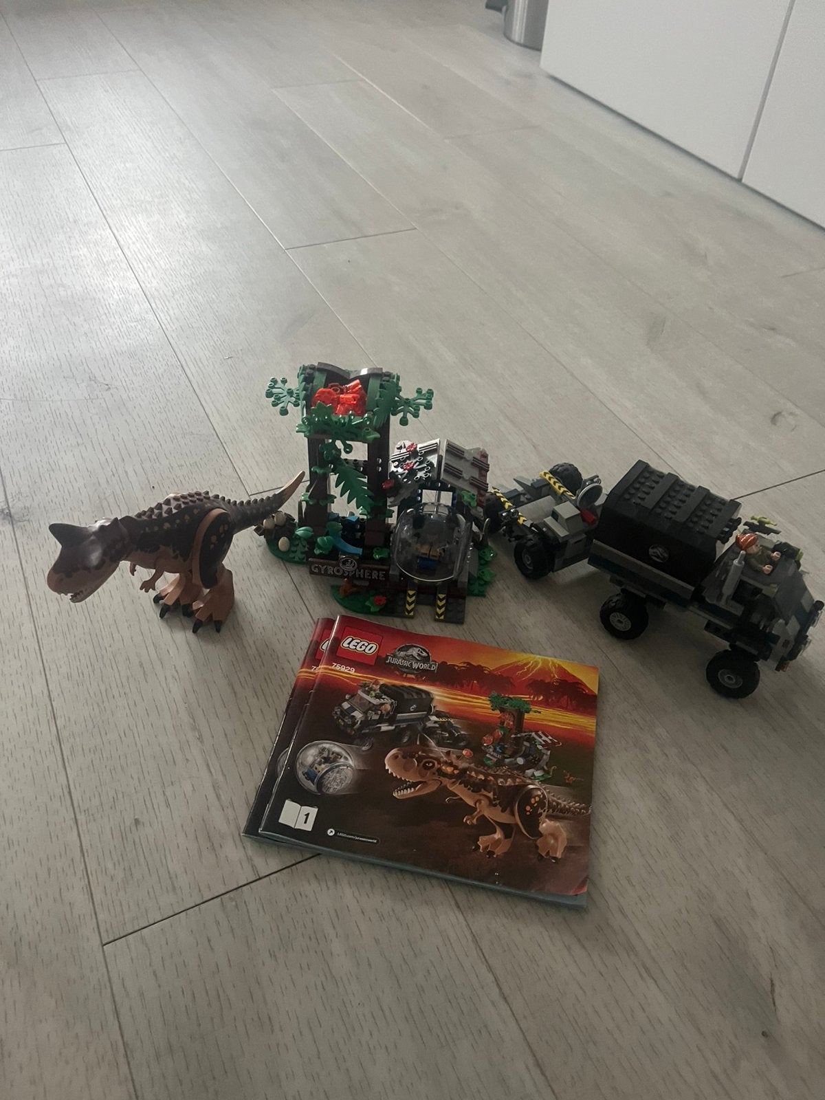 Lego jurassic world 75929gyro bolontsnapping van carnotaurus, Ophalen of Verzenden, Zo goed als nieuw