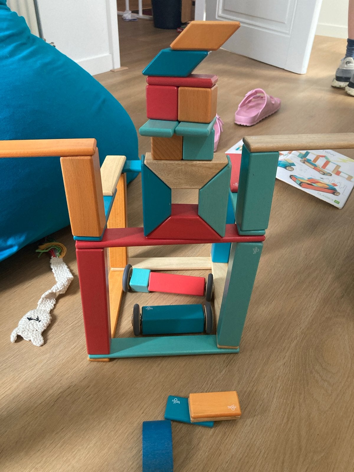 Tegu Magnetische Houten Blokken Set - Classics 42 Stuks, Ophalen of Verzenden, Zo goed als nieuw, Overige merken