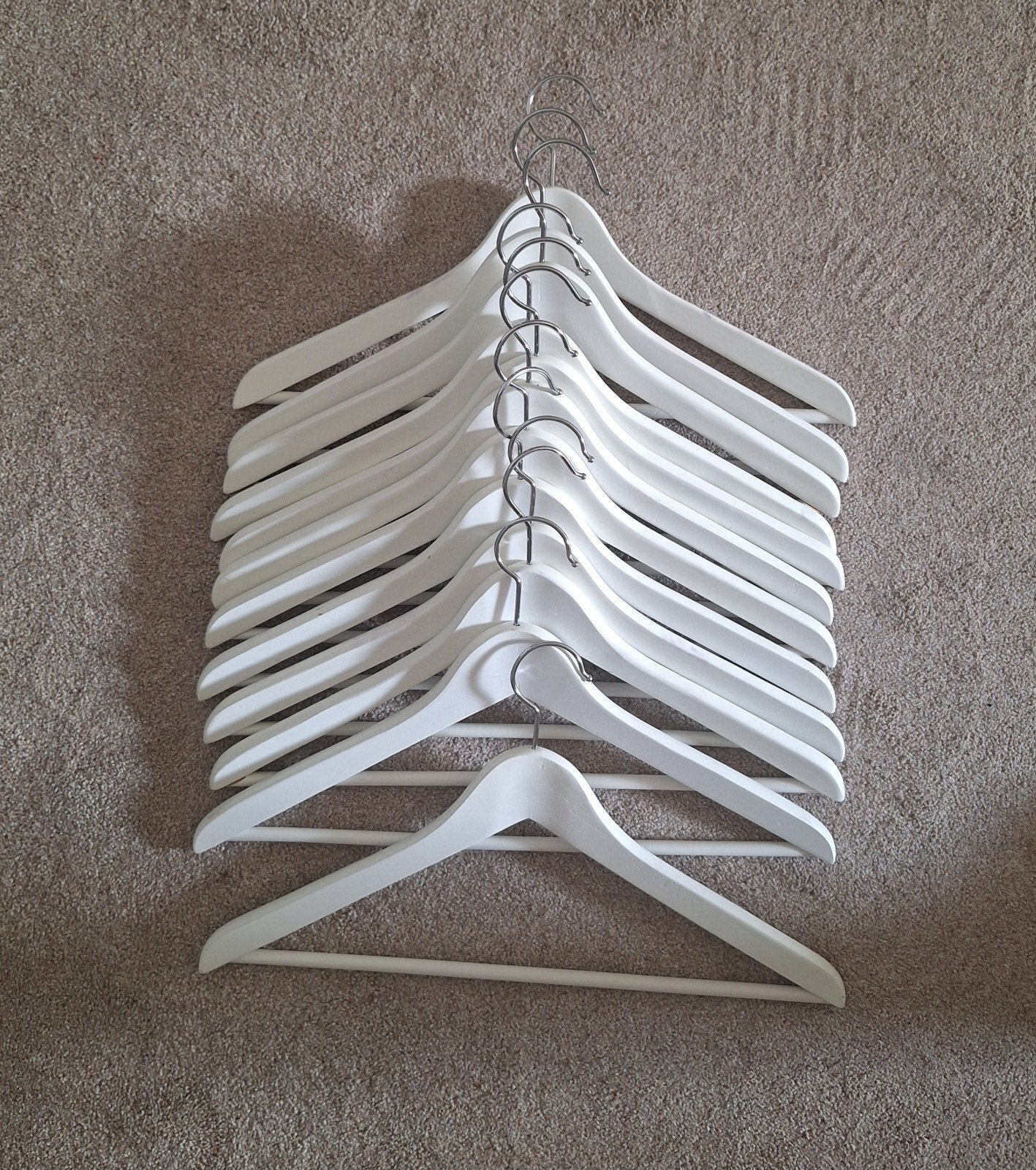 12 witte houten kledinghangers ikea, Kleding | Dames, Ophalen, Zo goed als nieuw, Hout