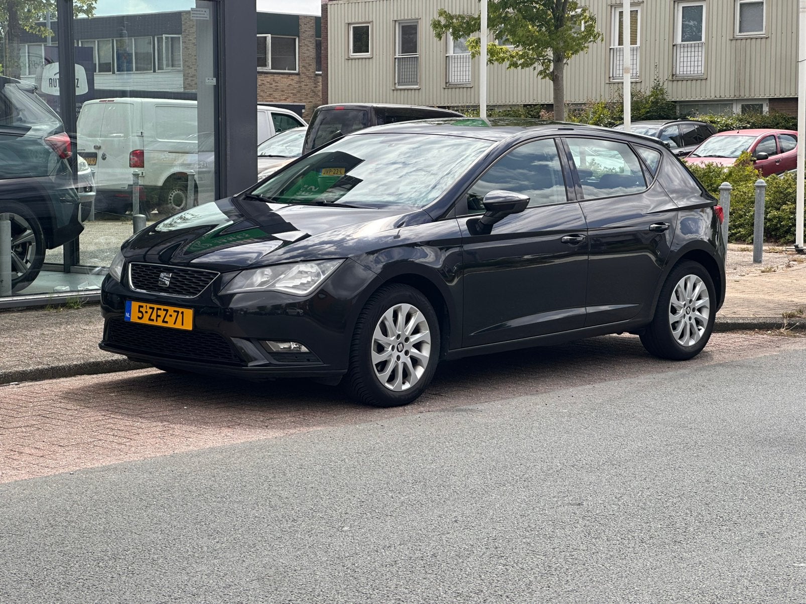 Seat Leon 1.2 TSI APK 12 maanden 77KW/105PK 2013 Zwart, Voorwielaandrijving, 4 cilinders, Leon, Handgeschakeld