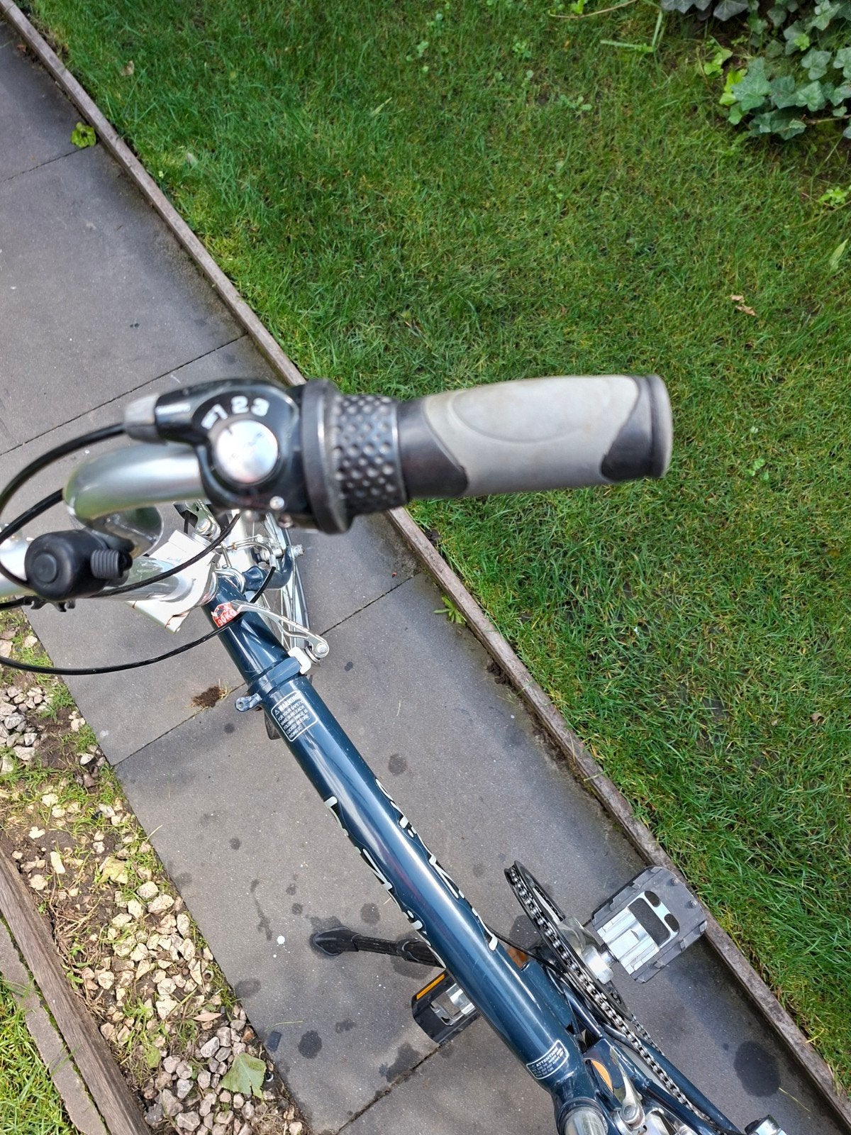 Foto 5 van VOUWFIETS 16 INCH MET 3 VERSNELLINGEN