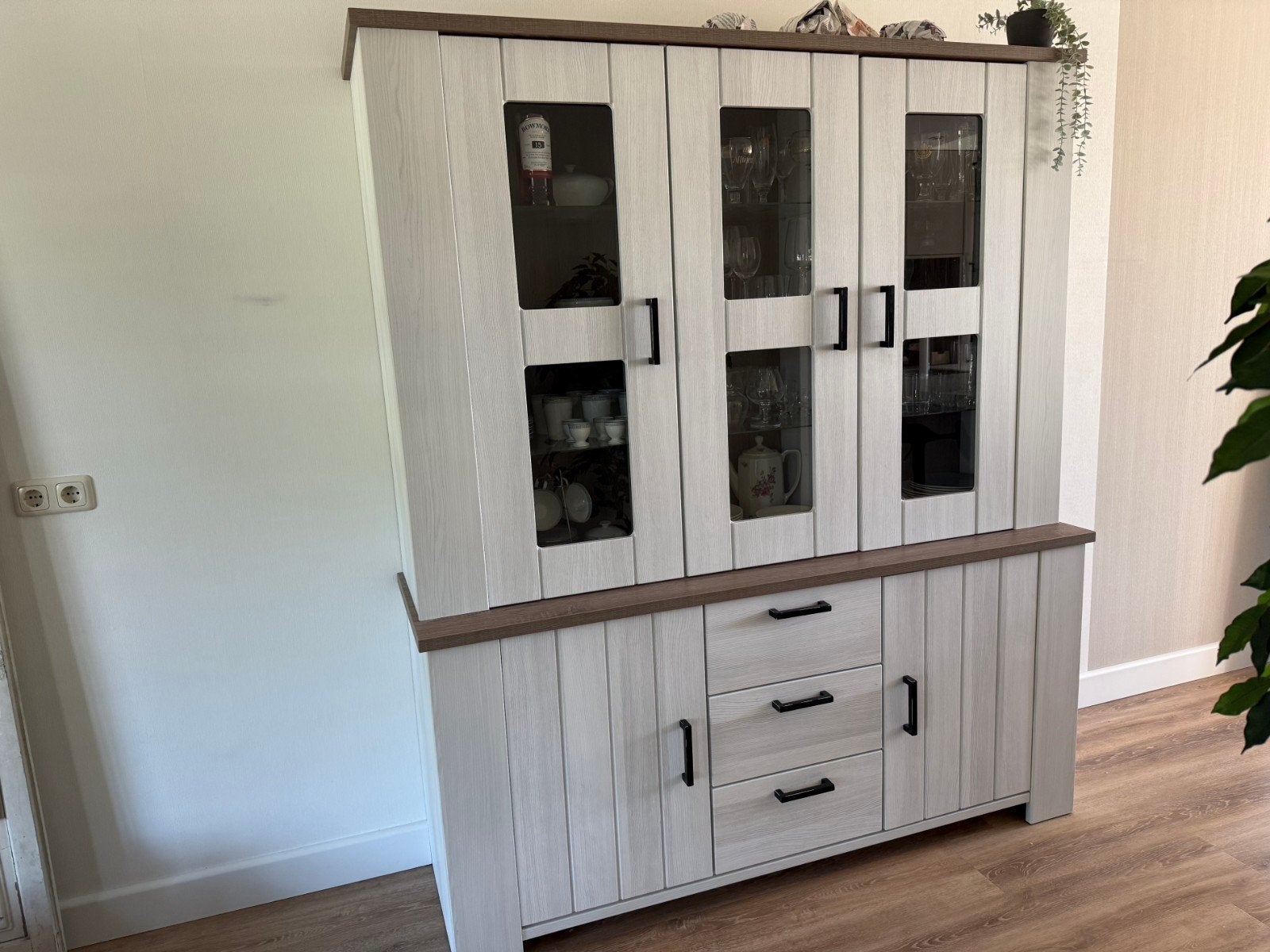 Mooie buffetkast met vitrine en lades, Ophalen, Met lade(s), 150 tot 200 cm, Modern landelijk