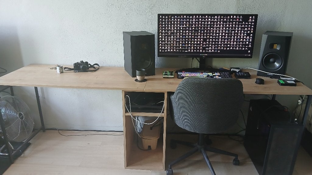 Bureau Nisa, Huis en Inrichting, Bureaus, Ophalen, Gebruikt, 210 cm, Spaanplaat of MDF