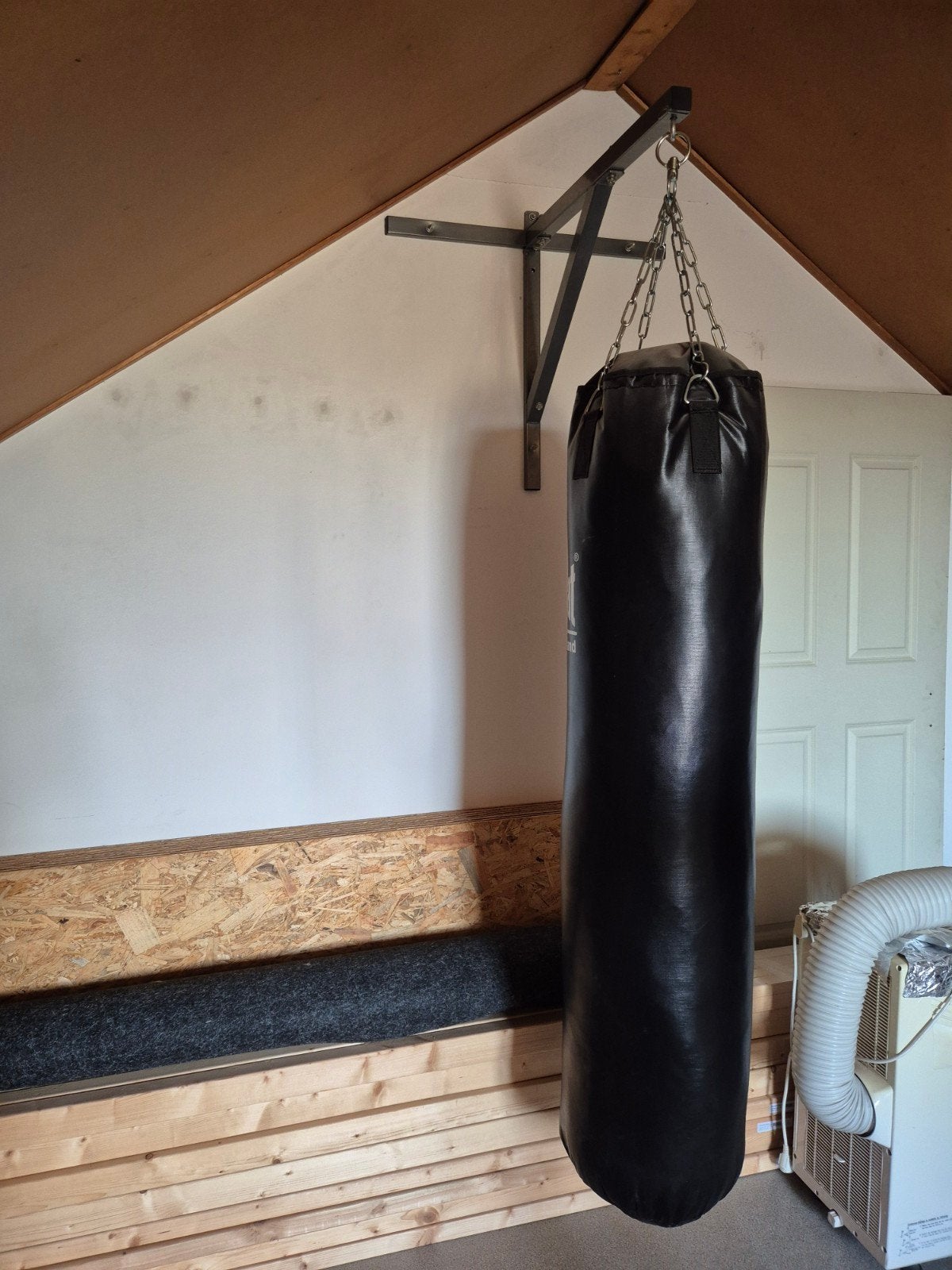 Bokszak 160 cm inclusief ophangbeugel, Ophalen