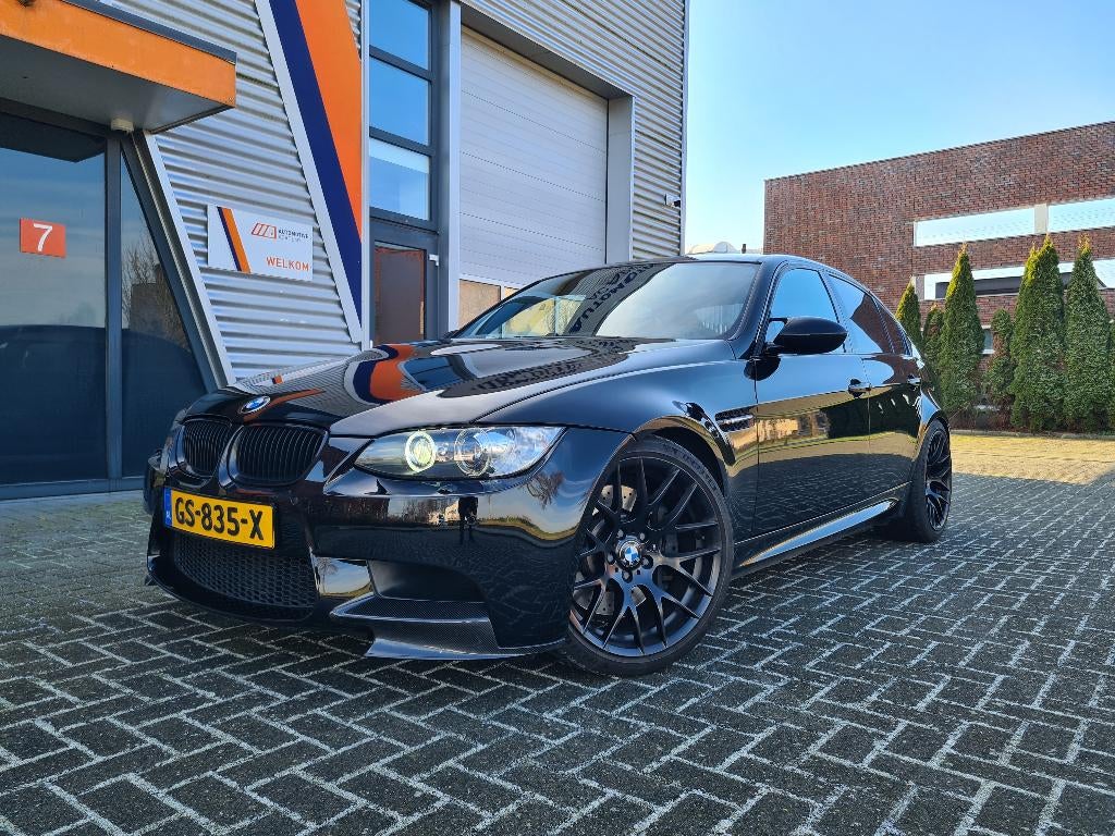 BMW 3-Serie 4.0 M3 Sedan DCT 2010 Zwart LCI V8 Carbon Full, Auto's, Automaat, Achterwielaandrijving, 8 cilinders, Zwart