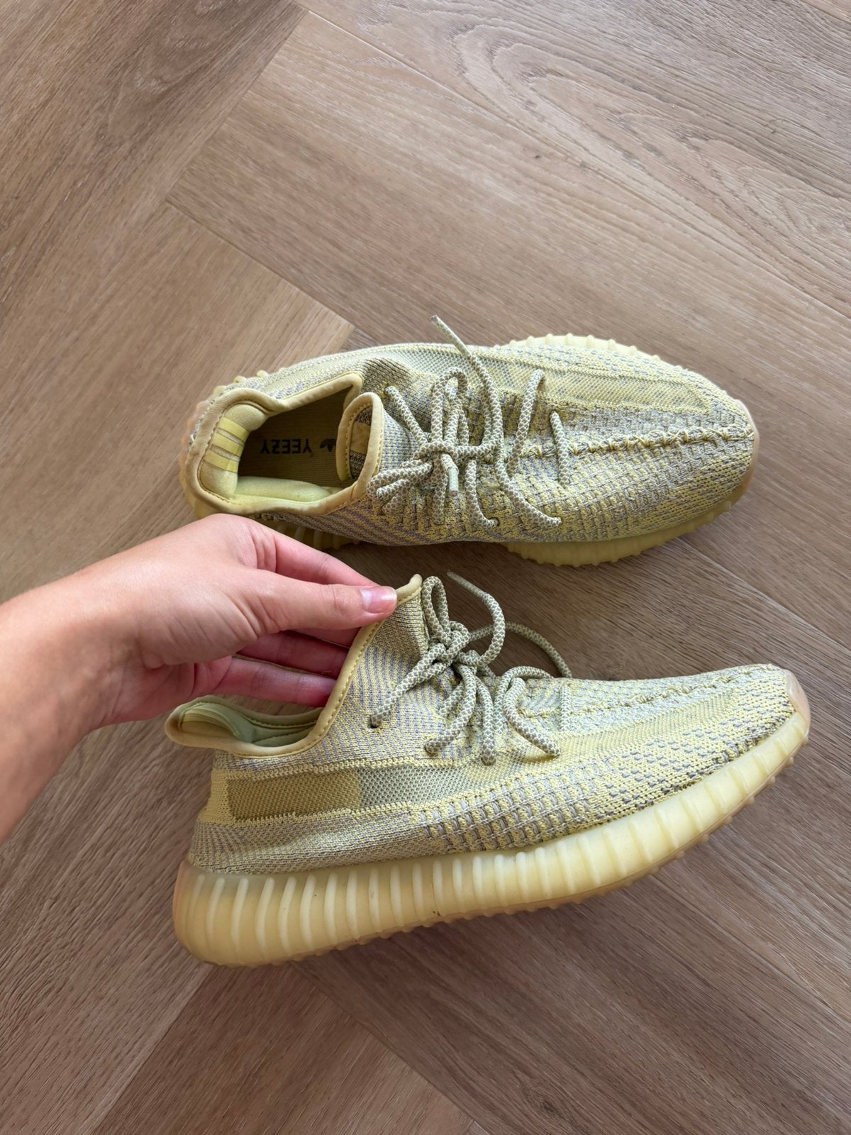 Yeezys, Ophalen of Verzenden, Zo goed als nieuw, Zwart
