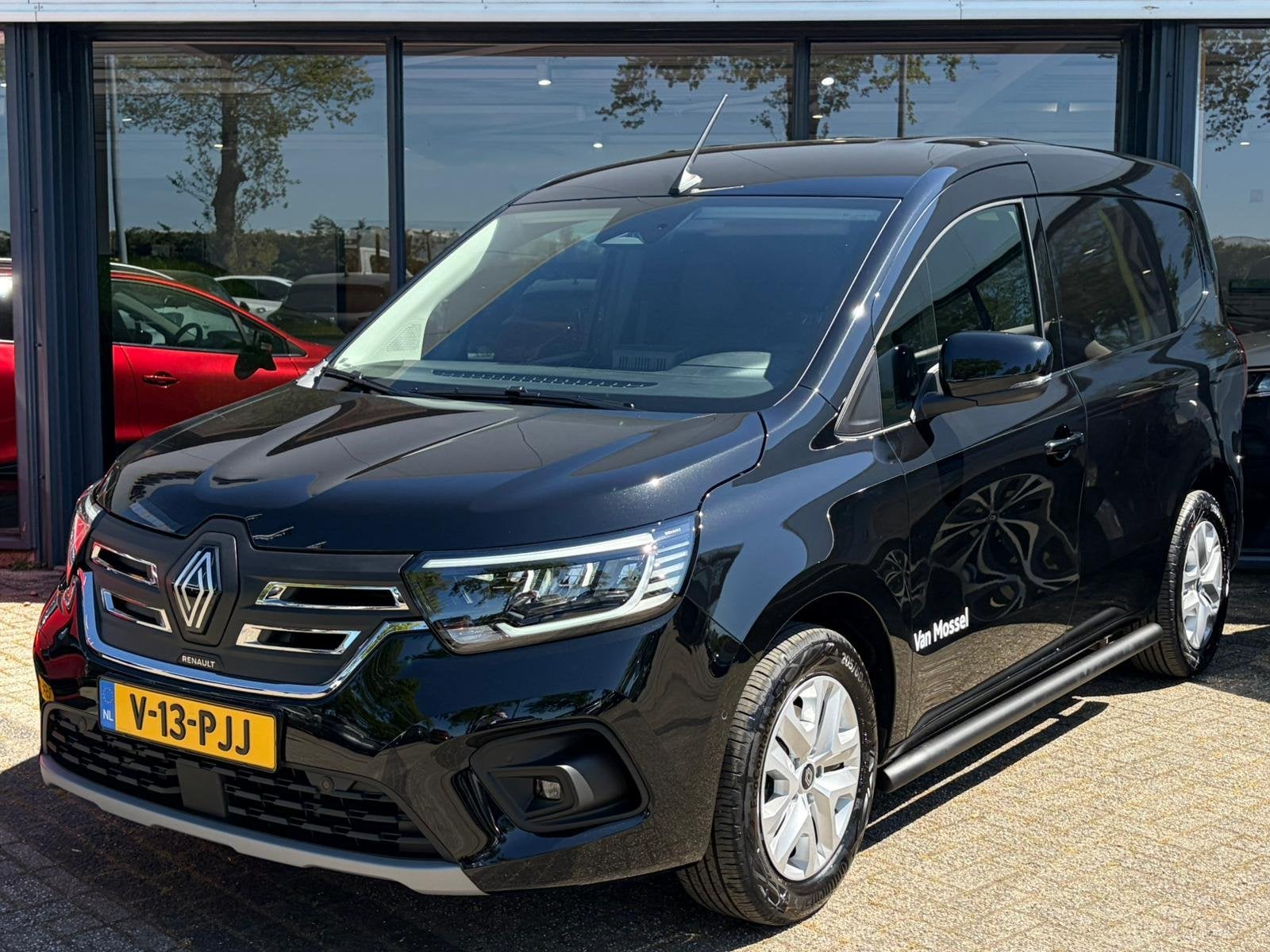 Renault Kangoo E-Tech Extra L1 44 kWh 120PK | Trekhaak | Sto, Stof, Renault, Origineel Nederlands, 2 stoelen
