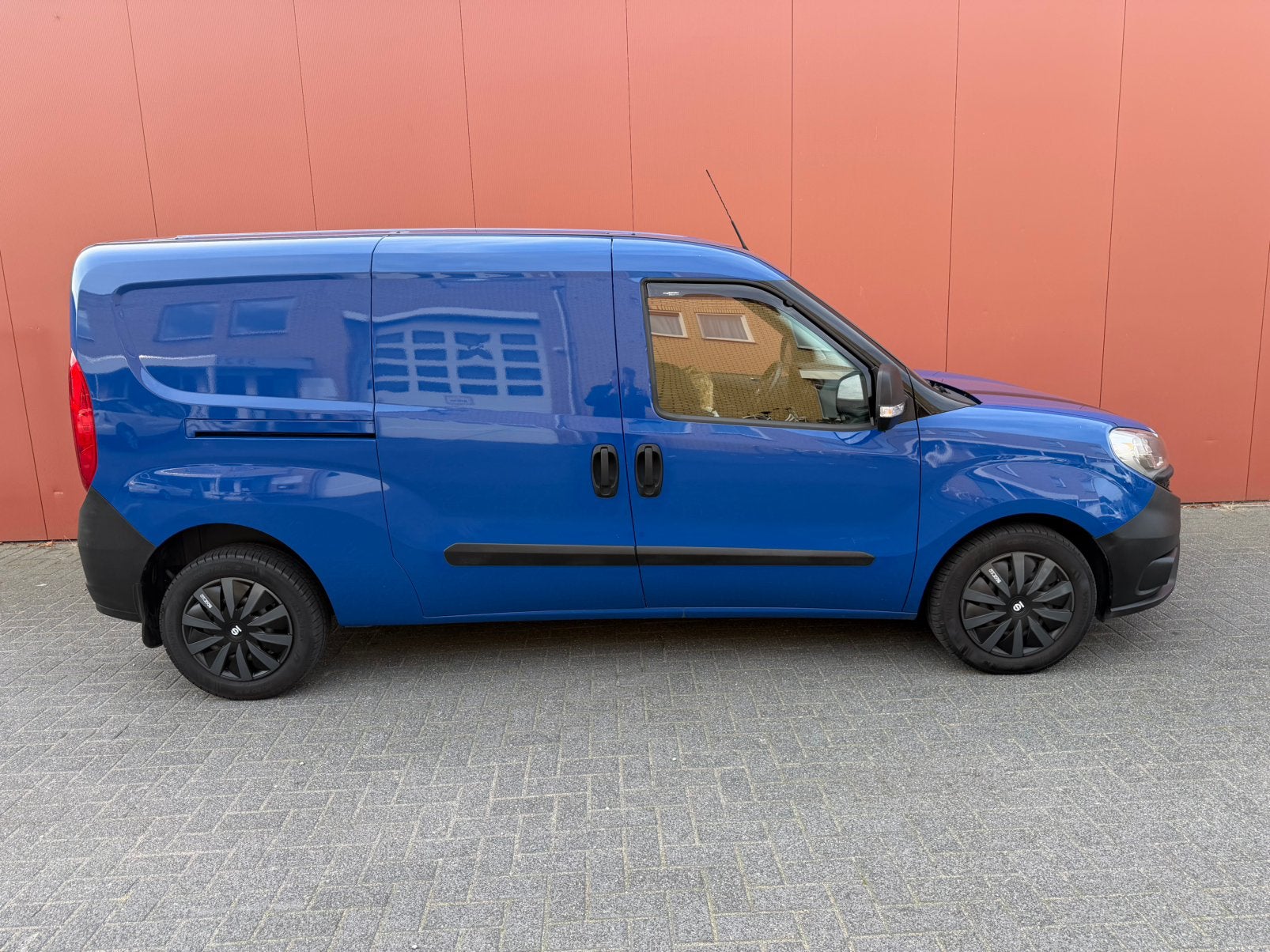 Fiat Doblo Cargo Maxi 1.6 L2H1, 2015 Airco, Cruise, Marge!, Auto's, Stof, Zwart, 4 cilinders, Blauw