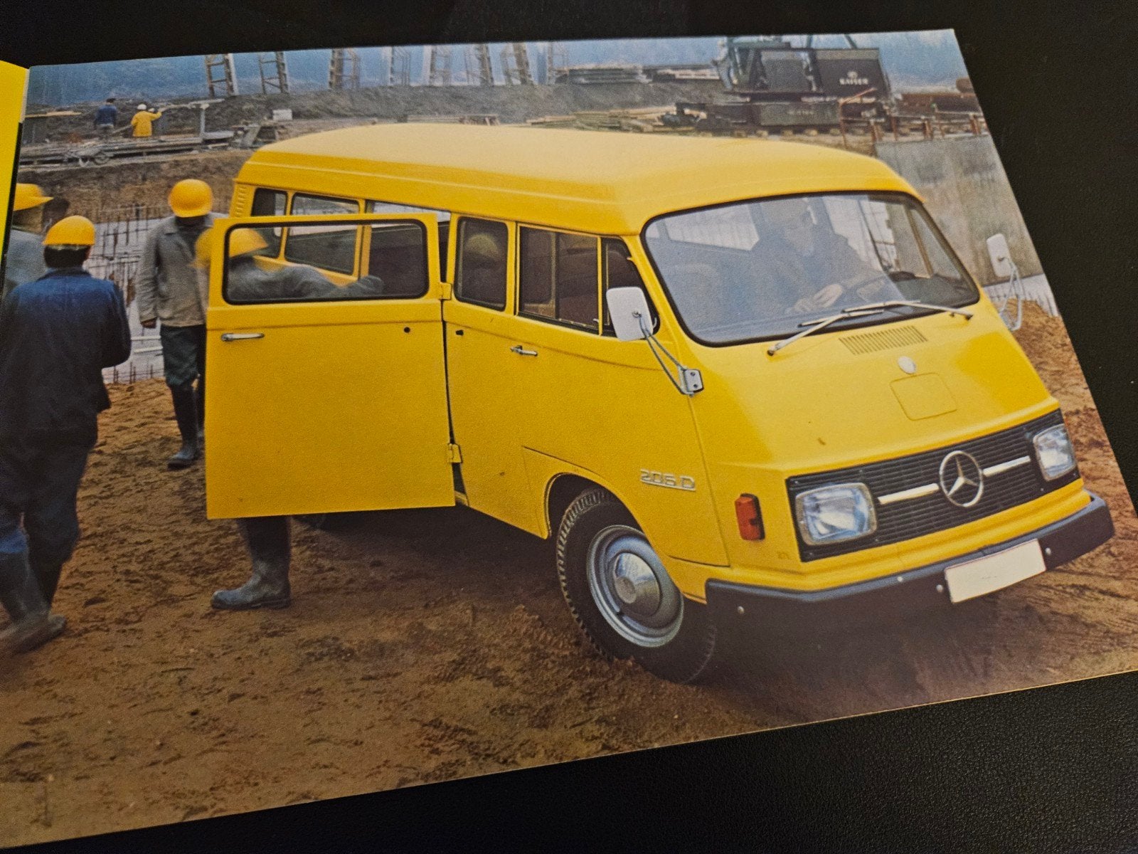 Brochure Mercedes-Benz L206D & L306D 1972, Ophalen of Verzenden, Zo goed als nieuw, Mercedes