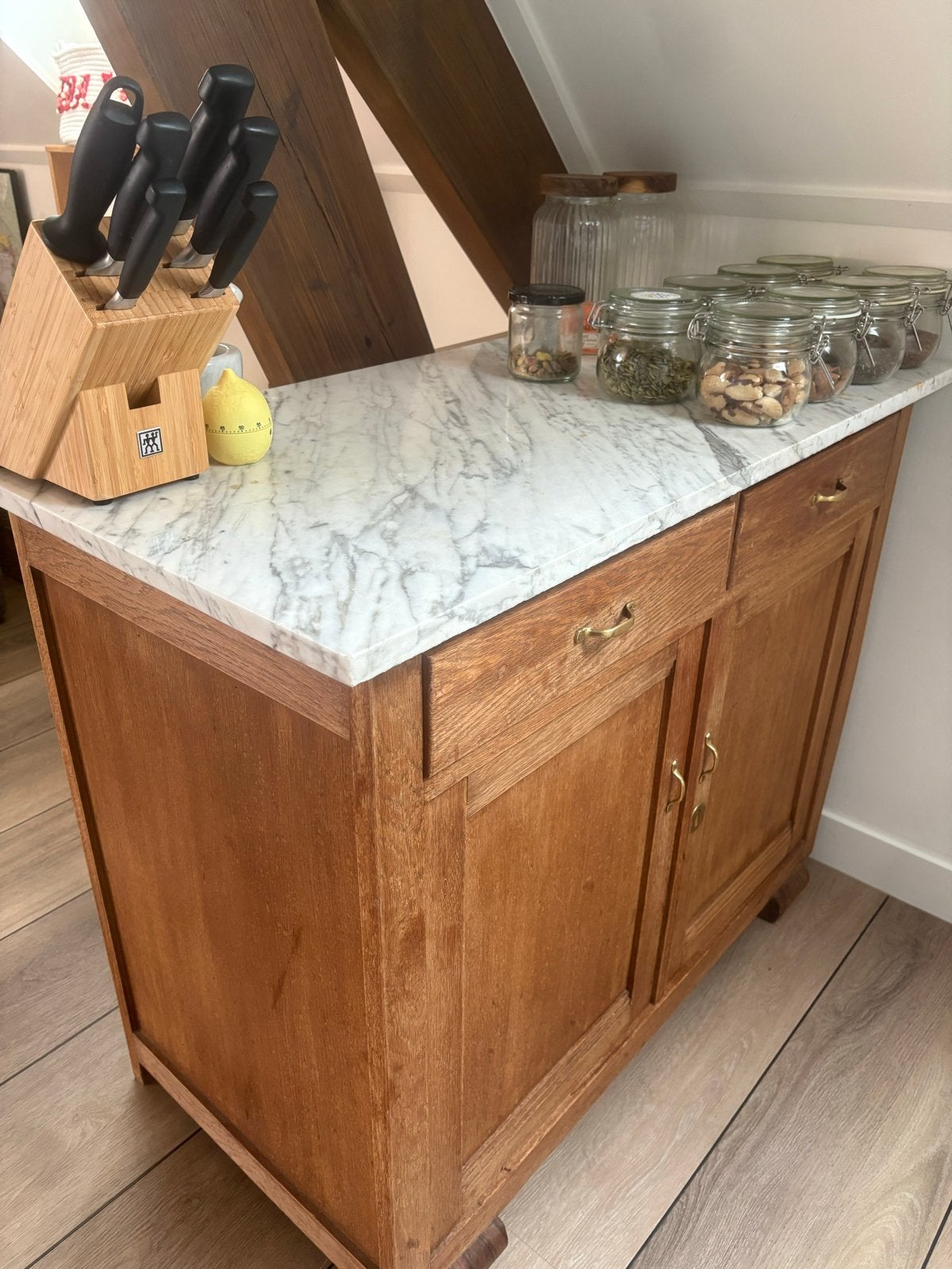 Karaktervol Vintage Dressoir met Marmeren Blad, Ophalen