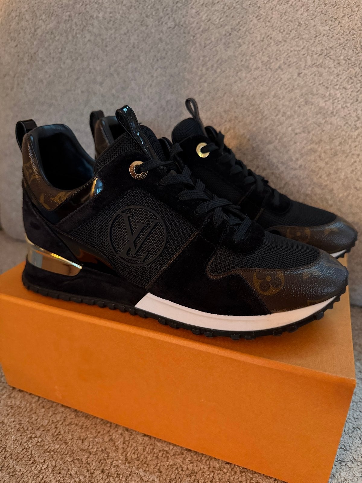 Louis Vuitton Run Away Sneakers - Maat 38, Kleding | Dames, Schoenen, Zwart, Ophalen of Verzenden, Eindhoven, Louis Vuitton