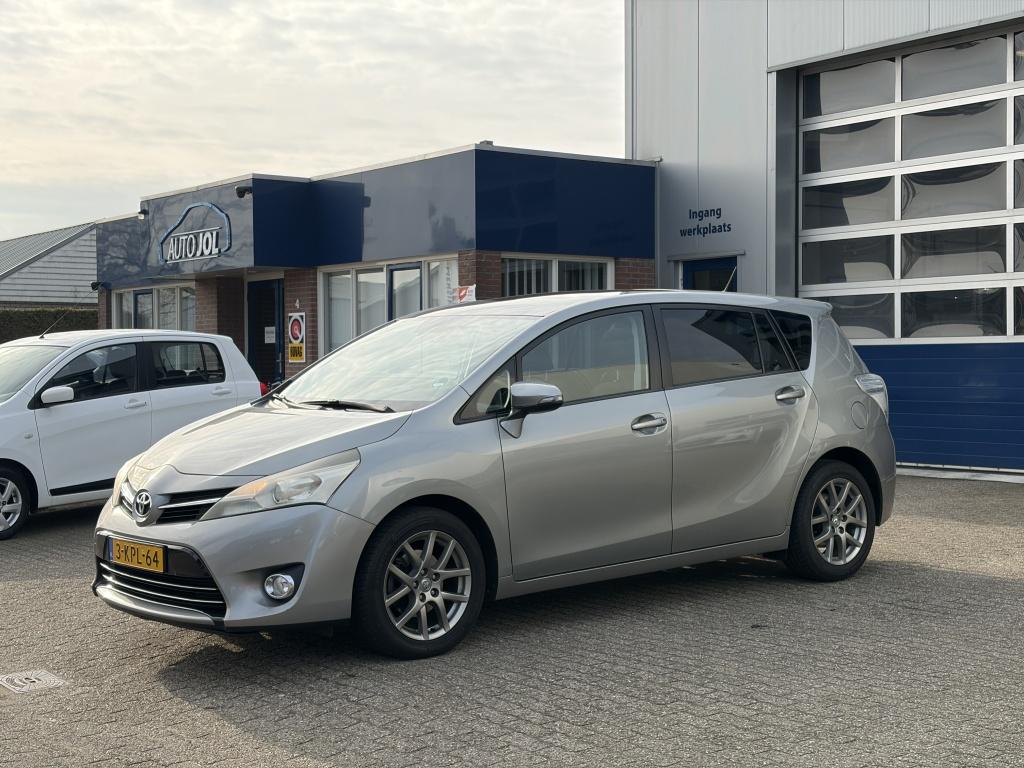 Toyota Verso 1.6 VVT-i Business|Panoramadak|trekhaak|Airco|R, Euro 5, Gebruikt, 4 cilinders, Stoelverwarming