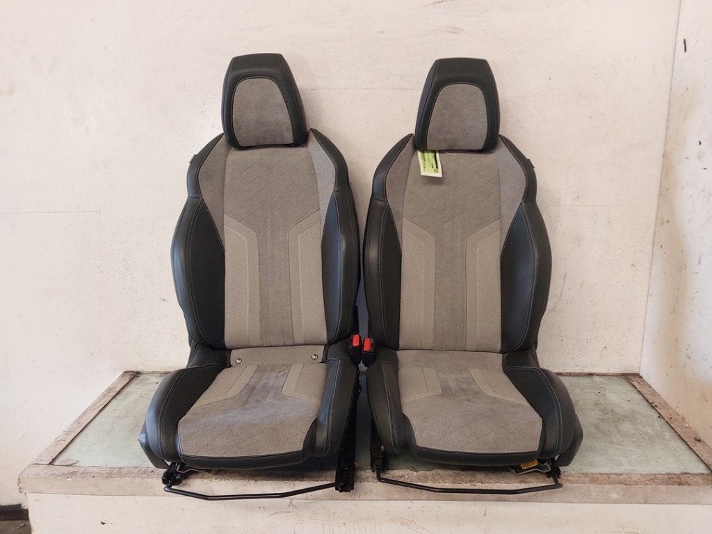 Interieur Peugeot 2008 (UD/UK/UR/US/UX) 2020 9823917280, Kontakt-peugeot@peugeot.com, Gebruikt, Peugeot Deutschland GmbH, Bahnhofsplatz, Rüsselsheim 65423, , Duitsland