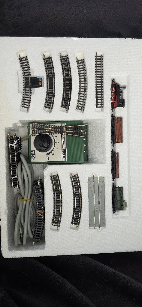 Minitrix N - Startset A & Super Startset A (+ extra rails), Gelijkstroom, Trix, Ophalen of Verzenden, Analoog