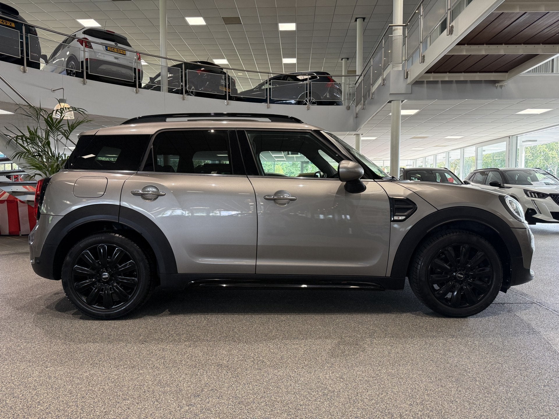MINI Countryman 1.5 Cooper Chili Automaat, Pano, Trekhaak, S, 12 maanden, 136 pk, Gebruikt, Euro 6