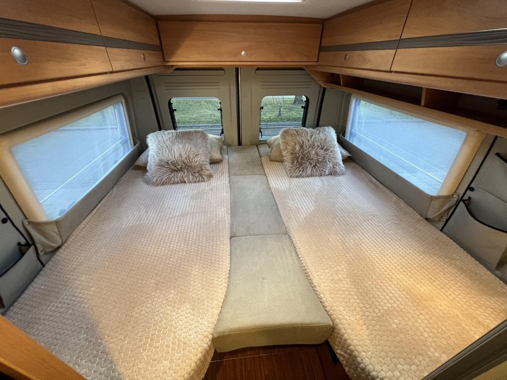 Pössl Roadcruiser 640 ENKELE BEDDEN 163pk TREKHAAK CAMERA, Caravans en Kamperen, Pössl, Tot en met 2, 6 tot 7 meter, Bedrijf
