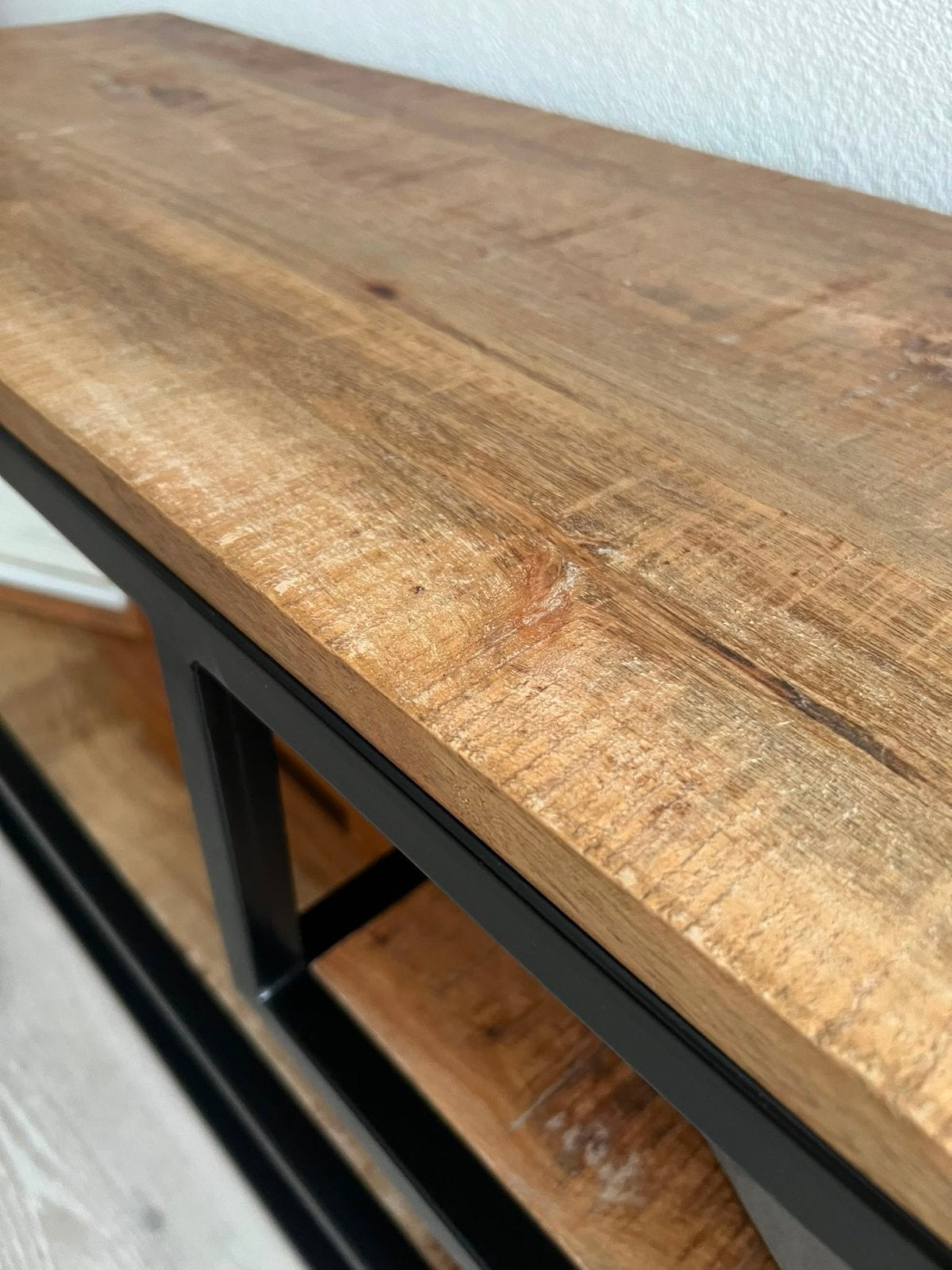 Tv meubel mangohout, Ophalen, 100 tot 150 cm, Mangohout, Zo goed als nieuw