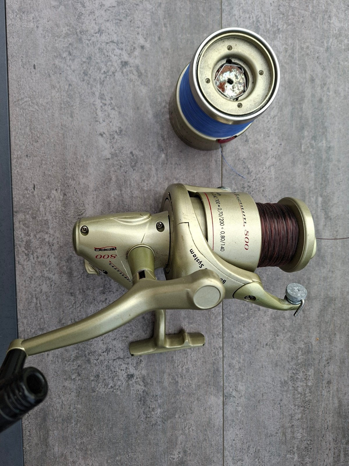 SPRO Magnum 800 vismolen - Gebruikt maar functioneel, Ophalen of Verzenden, Gebruikt, Molen