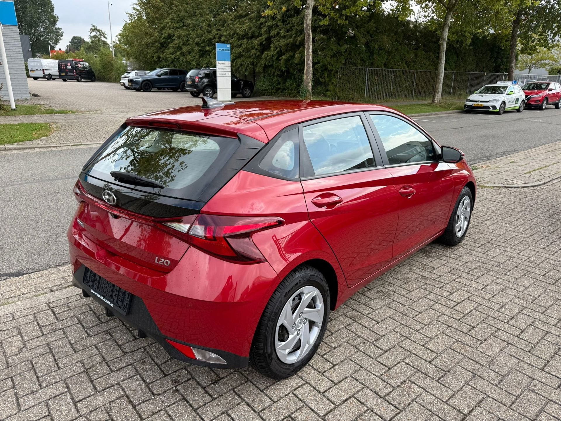 Hyundai I20 1.2 MPI Comfort, Navi, Camera, Stoel/Stuur verwa, Auto's, Dealer onderhouden, Gebruikt, 4 cilinders, Bedrijf
