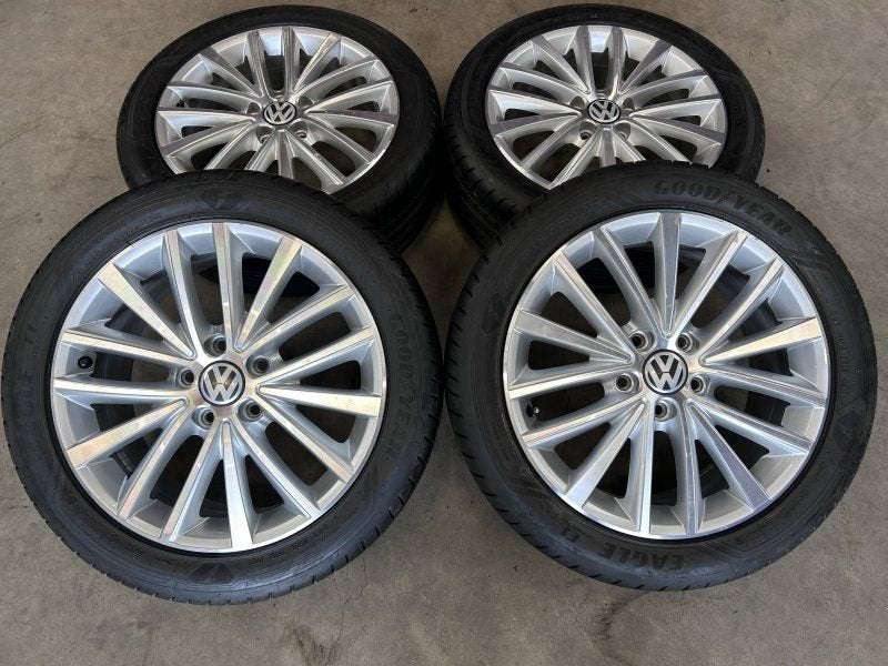 17 Queensland velgen + zomerbanden Volkswagen Golf, Auto-onderdelen, Gebruikt, -, -, Banden en Velgen